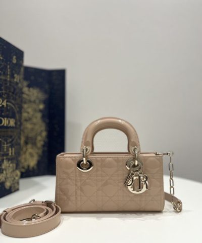 Replica Dior Lady D – Joy -laukku karamellinvärinen patentti