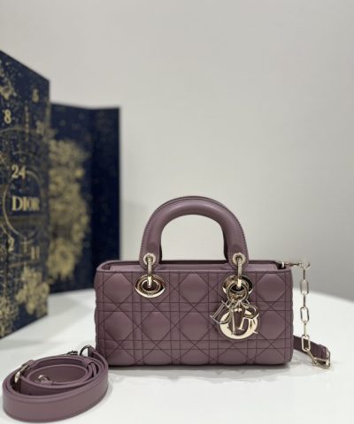 Αντίγραφο Dior Lady D – Τσάντα Joy Μωβ