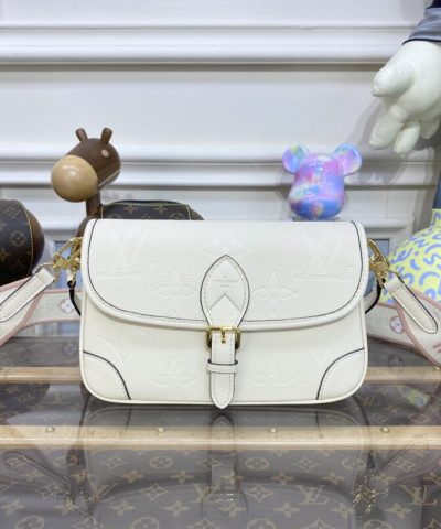 Replica Louis Vuitton Nano Diane Çantası