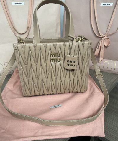 Replica Miu Miu Borsa Matelassé Beige