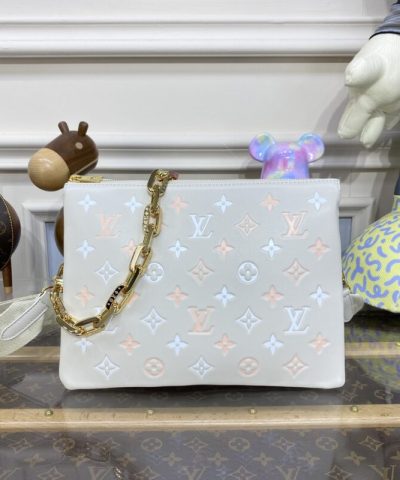 Replika Louis Vuitton Coussin w kolorze jasnoniebieskim