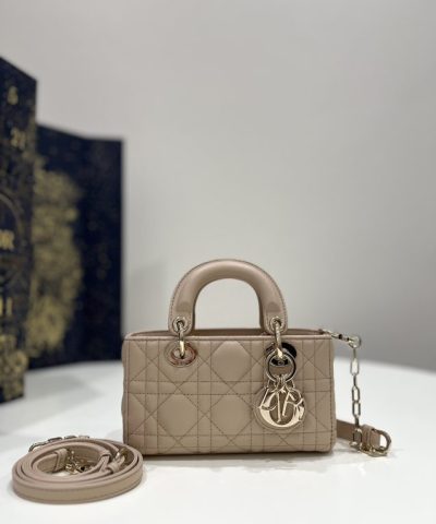 Replika torebki Dior Lady D – Joy Mini Bag w kolorze karmelowym