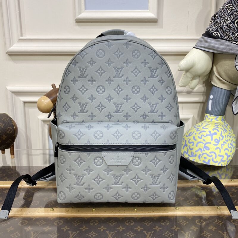 Replica Louis Vuitton Discovery Backpack White