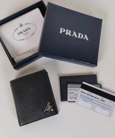 Krátká replika peněženky Prada Saffiano