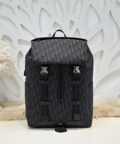 Replica Dior Explorer -reppu musta