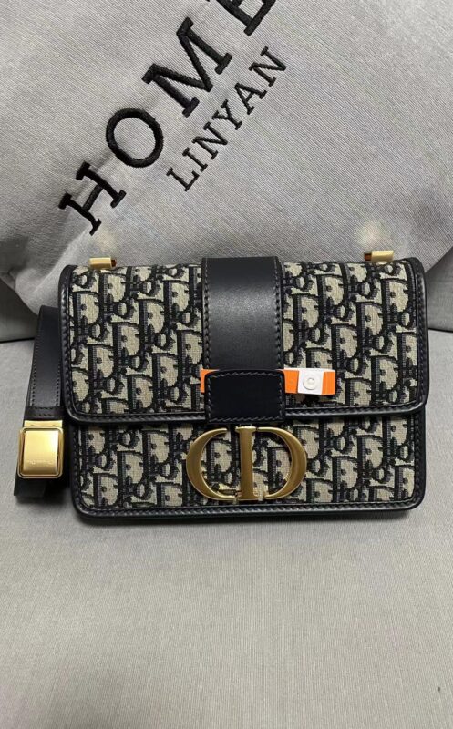 Replica Dior 30 Montaigne Oblique Jacquard