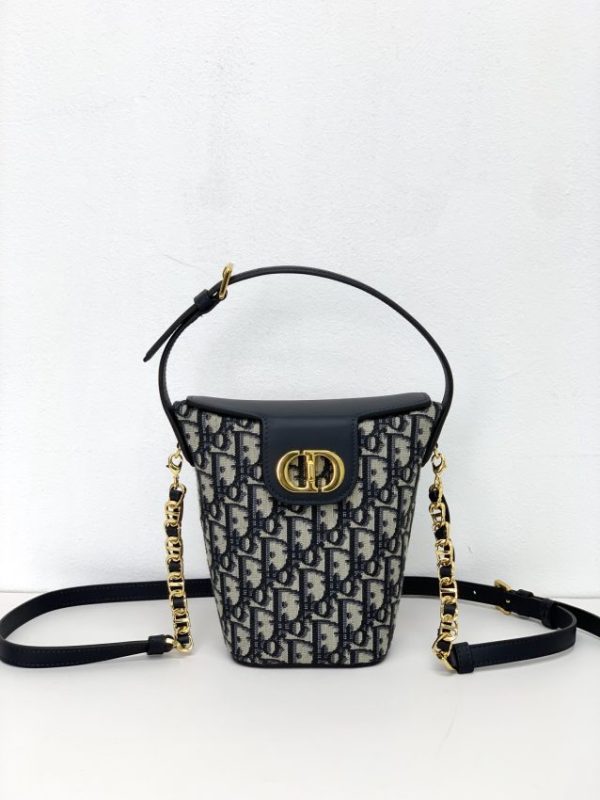 Replica Dior 30 Montaigne Amber Chain