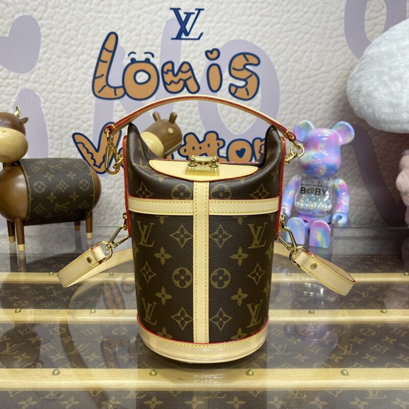 Replica Louis Vuitton Duffle Bag