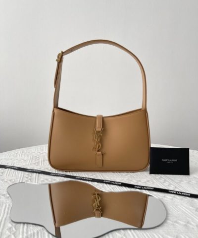 Réplica da bolsa YSL Le 5 A 7 Hobo marrom
