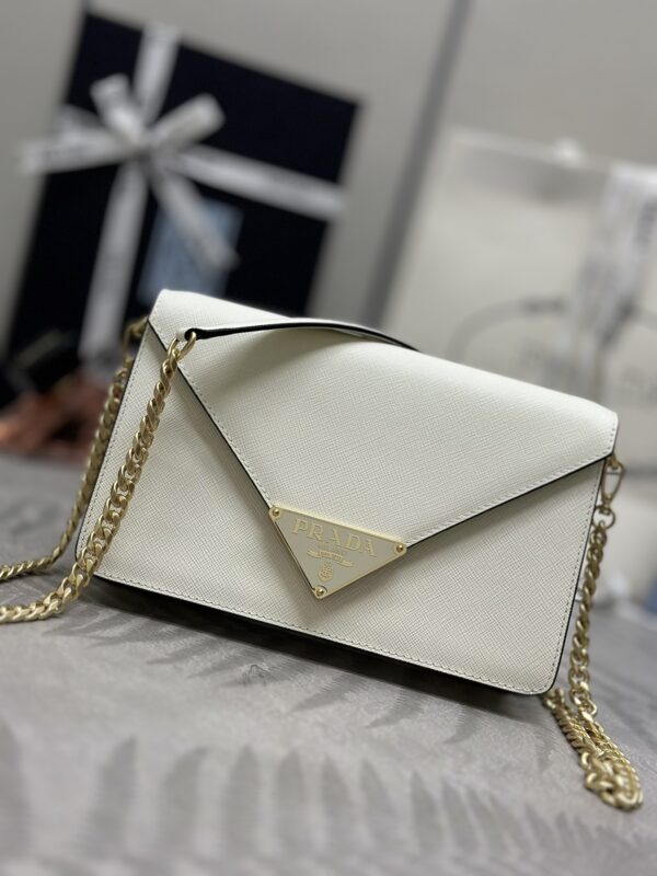 i1702138216_3107_0