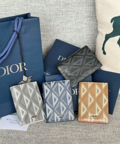 Réplica del tarjetero plegable Dior en 4 colores