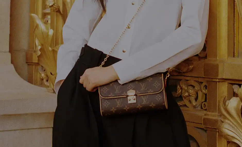 Wallets and Clutches