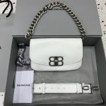 レプリカ バレンシアガ スモールBB ホワイト