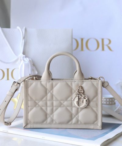 Replika Dior Tote Book Mini Beige