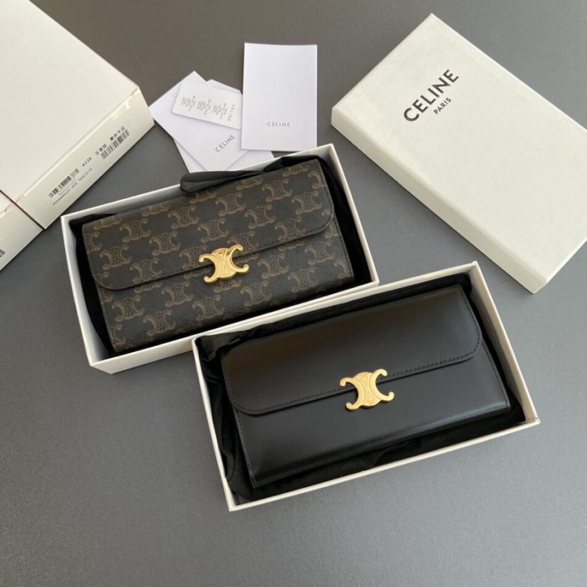 celine-triumphe-wallet-img_c4e87dad_20231207_i1701963213_6812_6.jpg Celine Triumphe Long Wallet - hardware