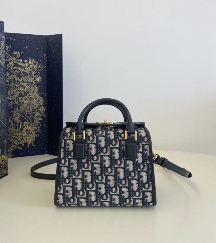 Replica Dior Boston