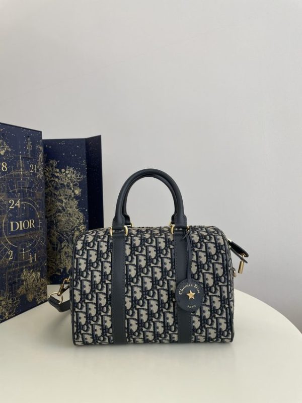 Replica Dior Groove