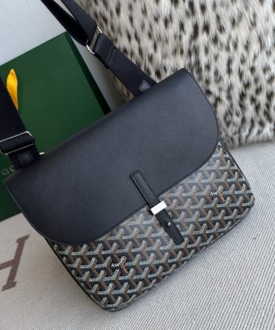ゴヤール クルシエ メッセンジャーバッグ