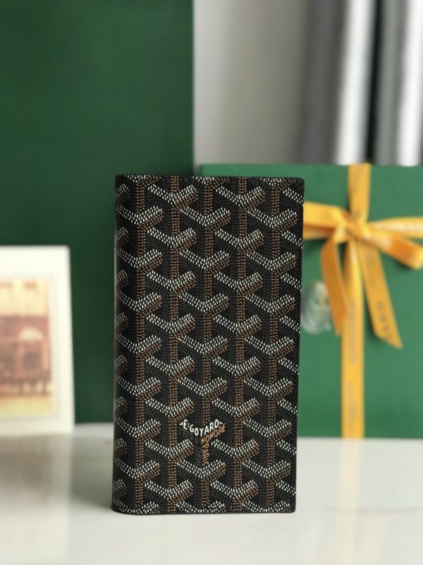 Goyard Saint-Lambert Zip Wallet Dupe - LuxeCarryMe