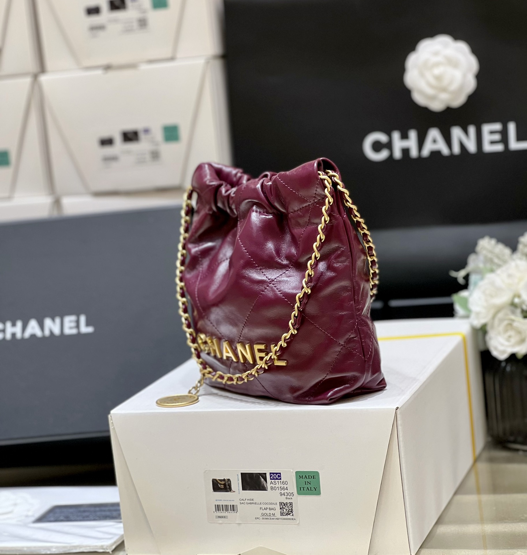 Chanel 22 Mini Bag Burgundy - chanel 22 mini burgundy replica detail 6
