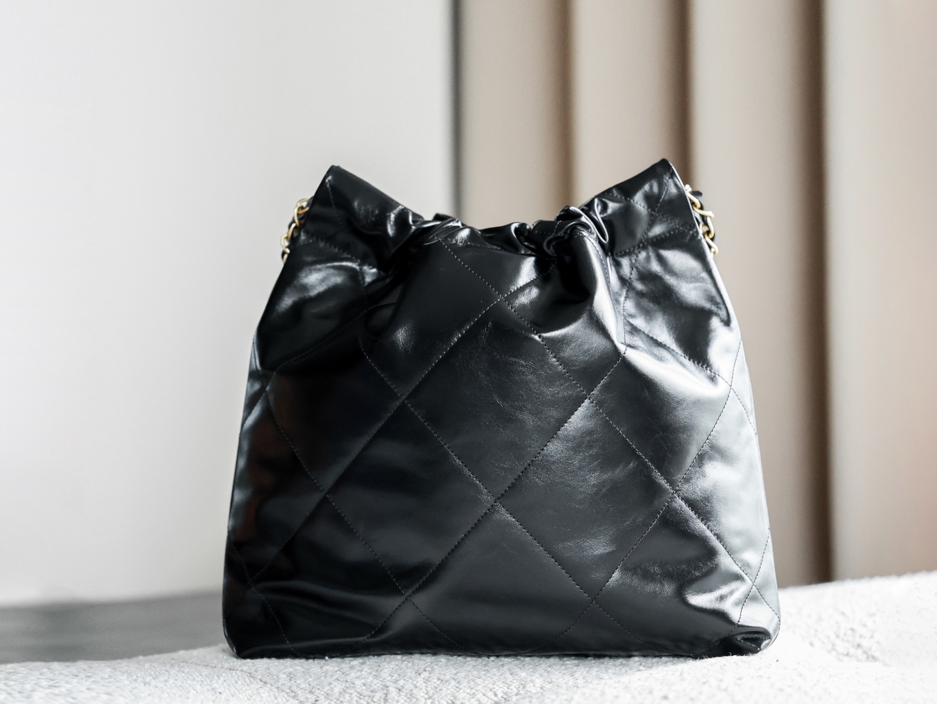 71258_black_9 Chanel 22 Medium Bag Black - chanel 22 medium dupe detail 8