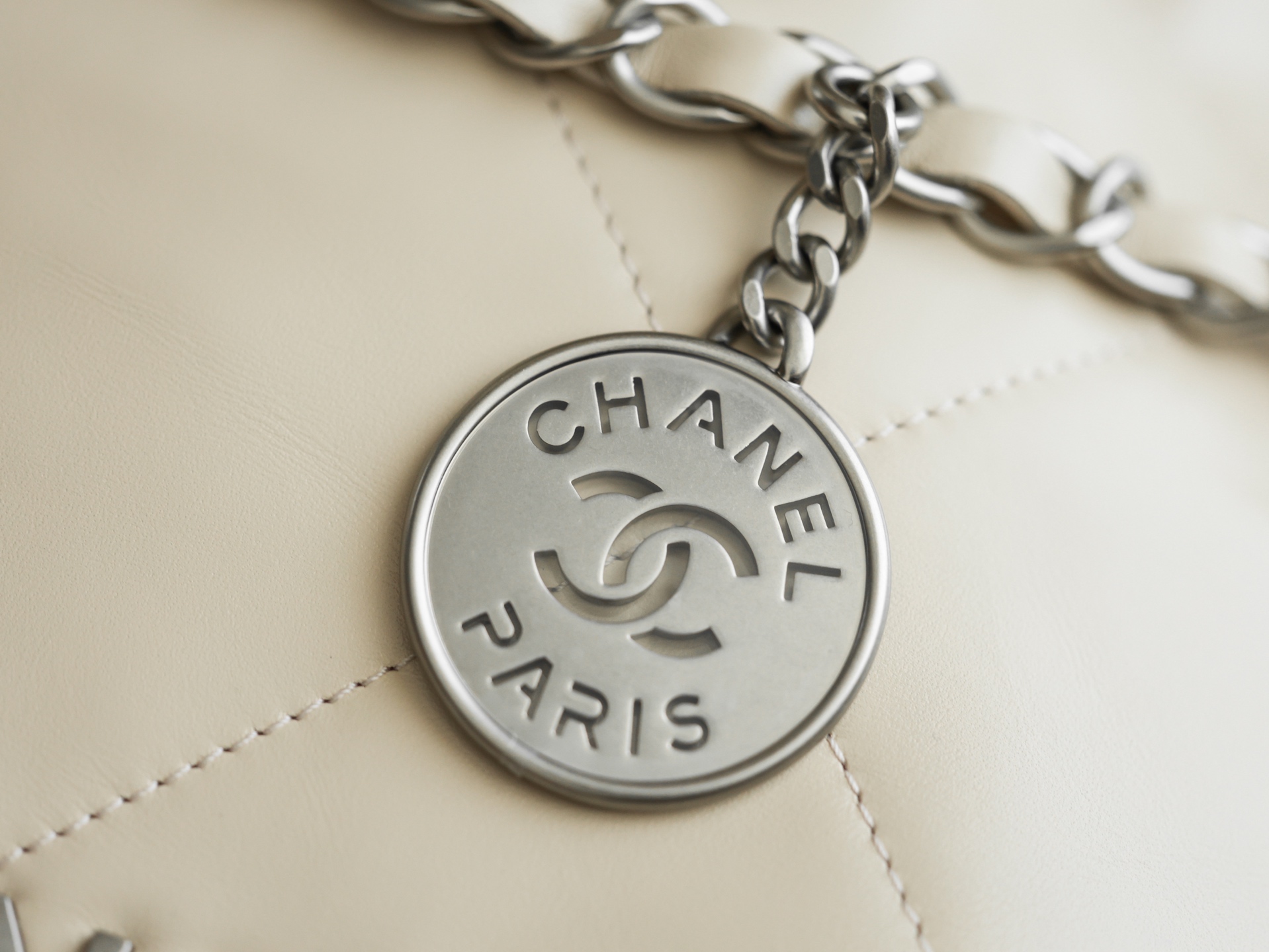 71269_ivory_6 Chanel 22 Medium Bag Ivory - chanel 22 medium replica detail 5