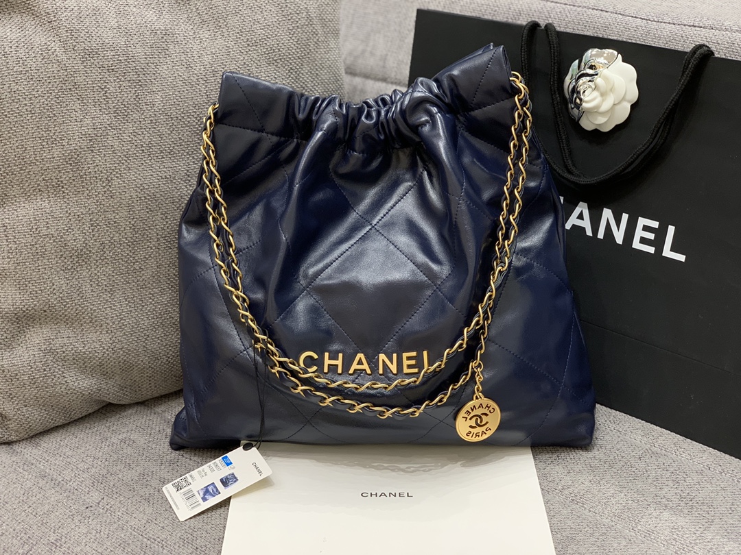71279_midnight_blue_1 Chanel 22 Medium Bag Midnight Blue - chanel 22 midnight dupe front view