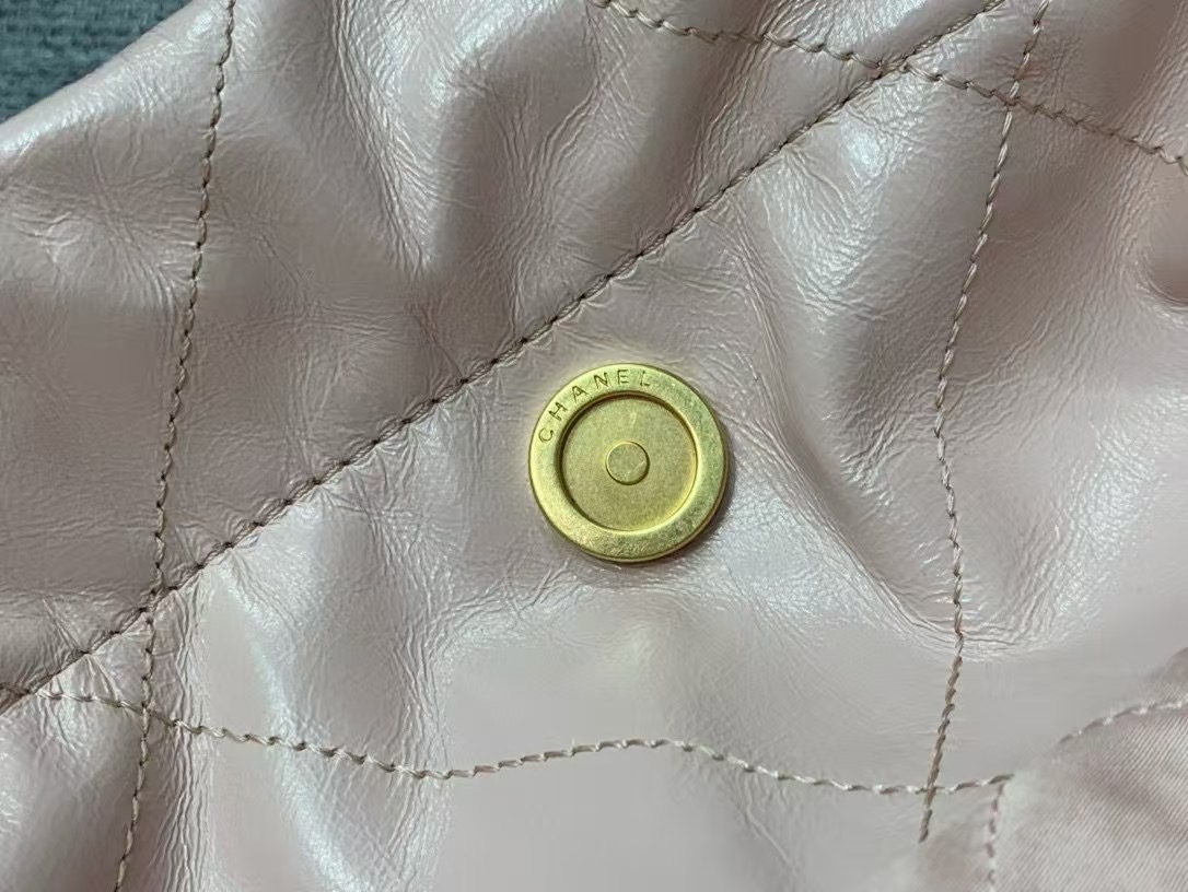 71289_pale_pink_3 Chanel 22 Medium Bag Pale Pink - chanel 22 pink replica detail 2