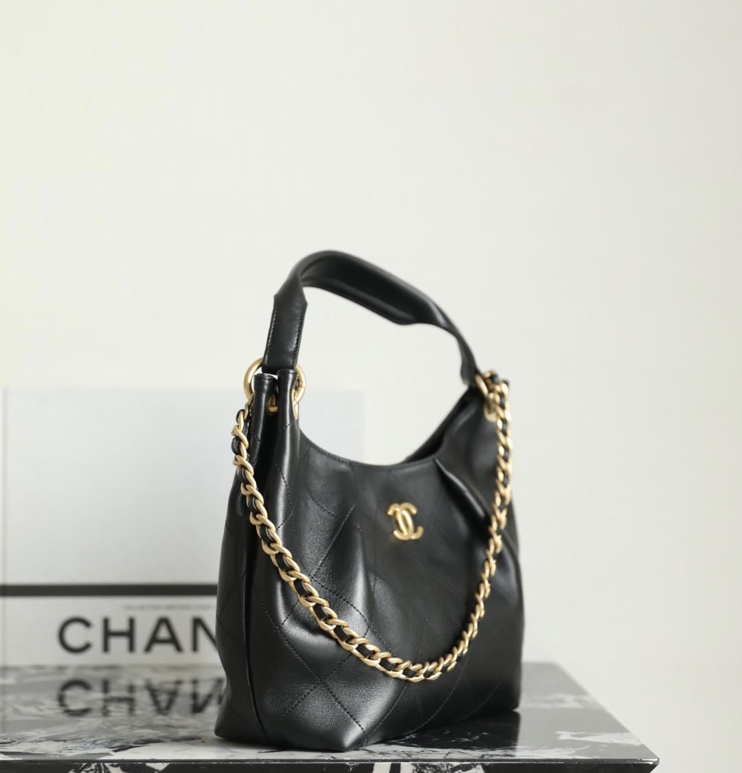 71729_black_5 Chanel 26C Maxi Hobo Black - chanel maxi hobo replica detail 4