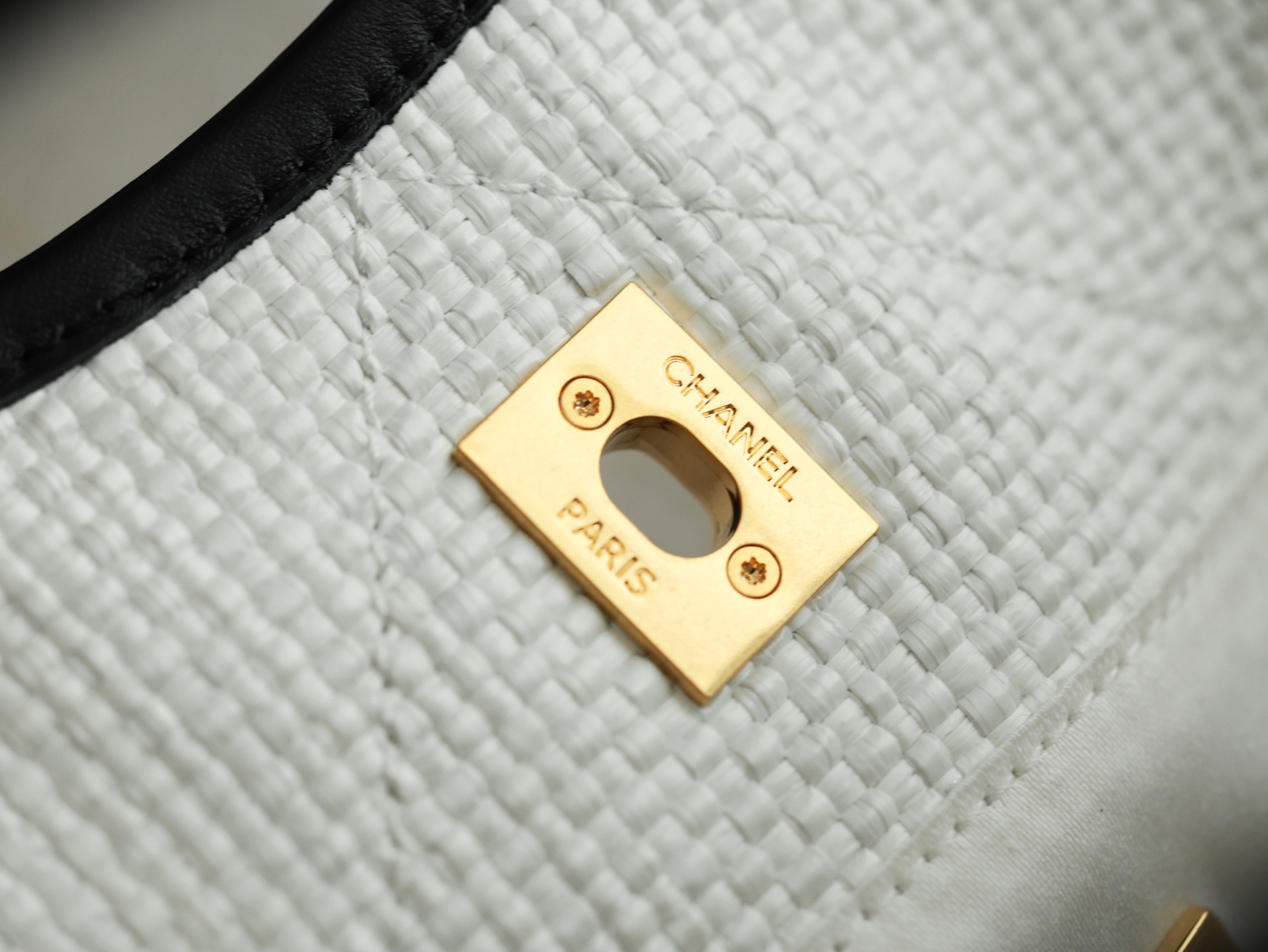 Chanel 25S Maxi Shopping Tote White Woven - fake chanel maxi tote detail 4