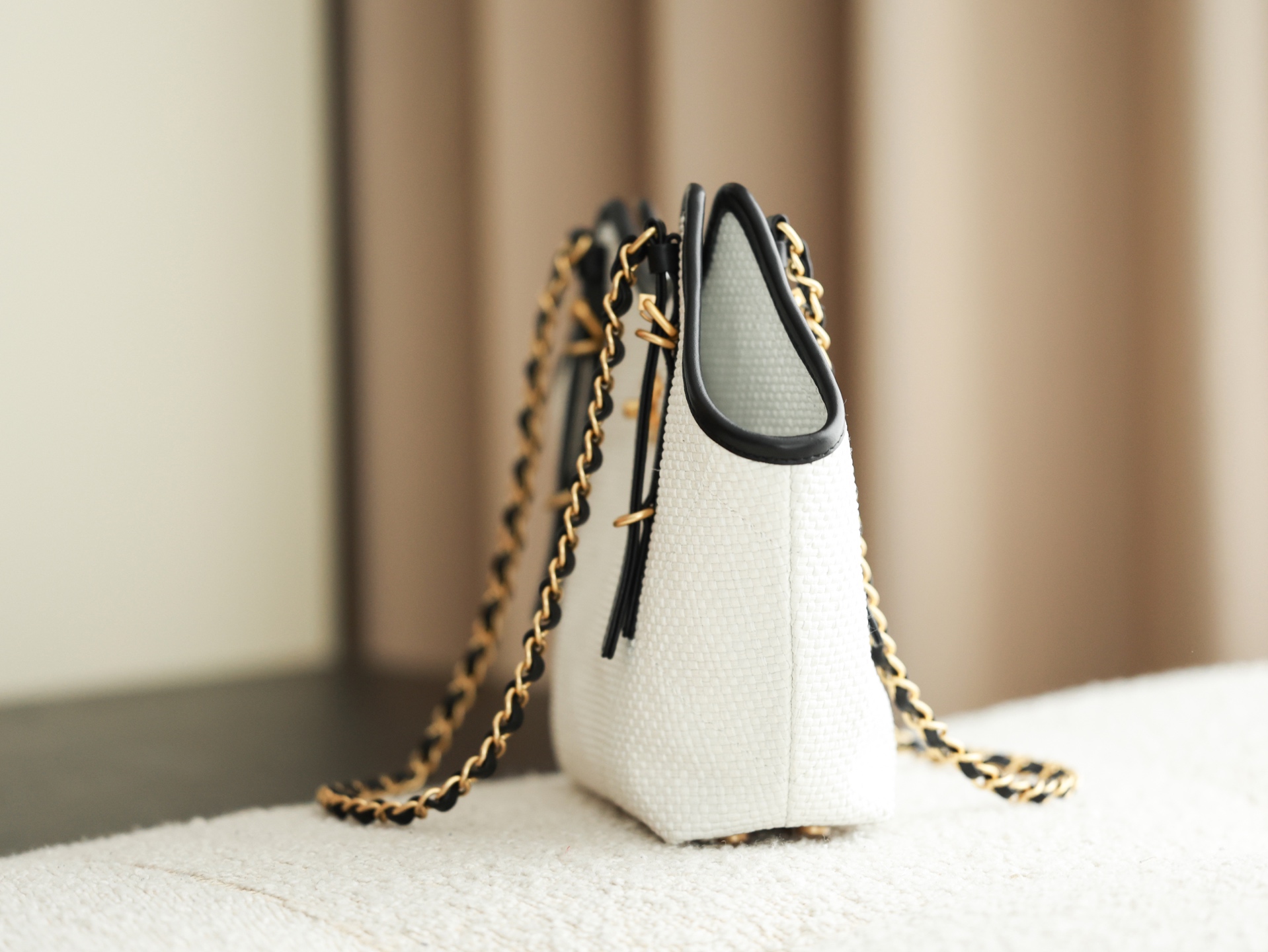 Chanel 25S Maxi Shopping Tote White Woven - fake chanel maxi tote detail 5