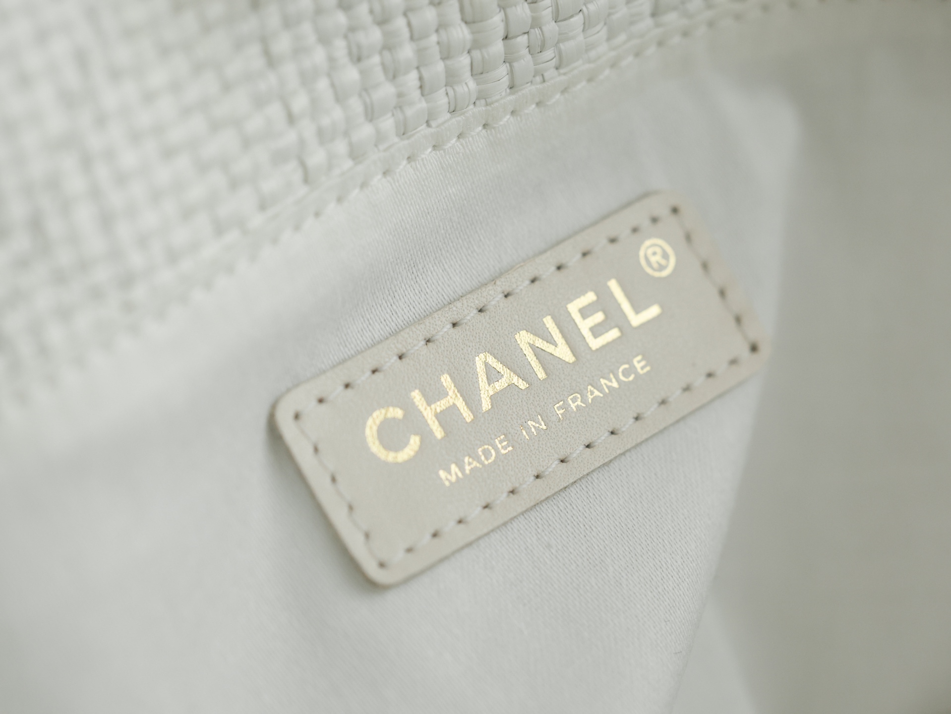 Chanel 25S Maxi Shopping Tote White Woven - fake chanel maxi tote detail 8