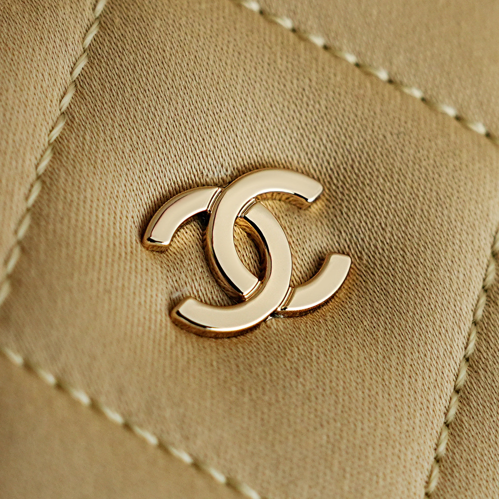 Chanel Large Shopping Raffia Tote White - chanel raffia tote dupe detail 5