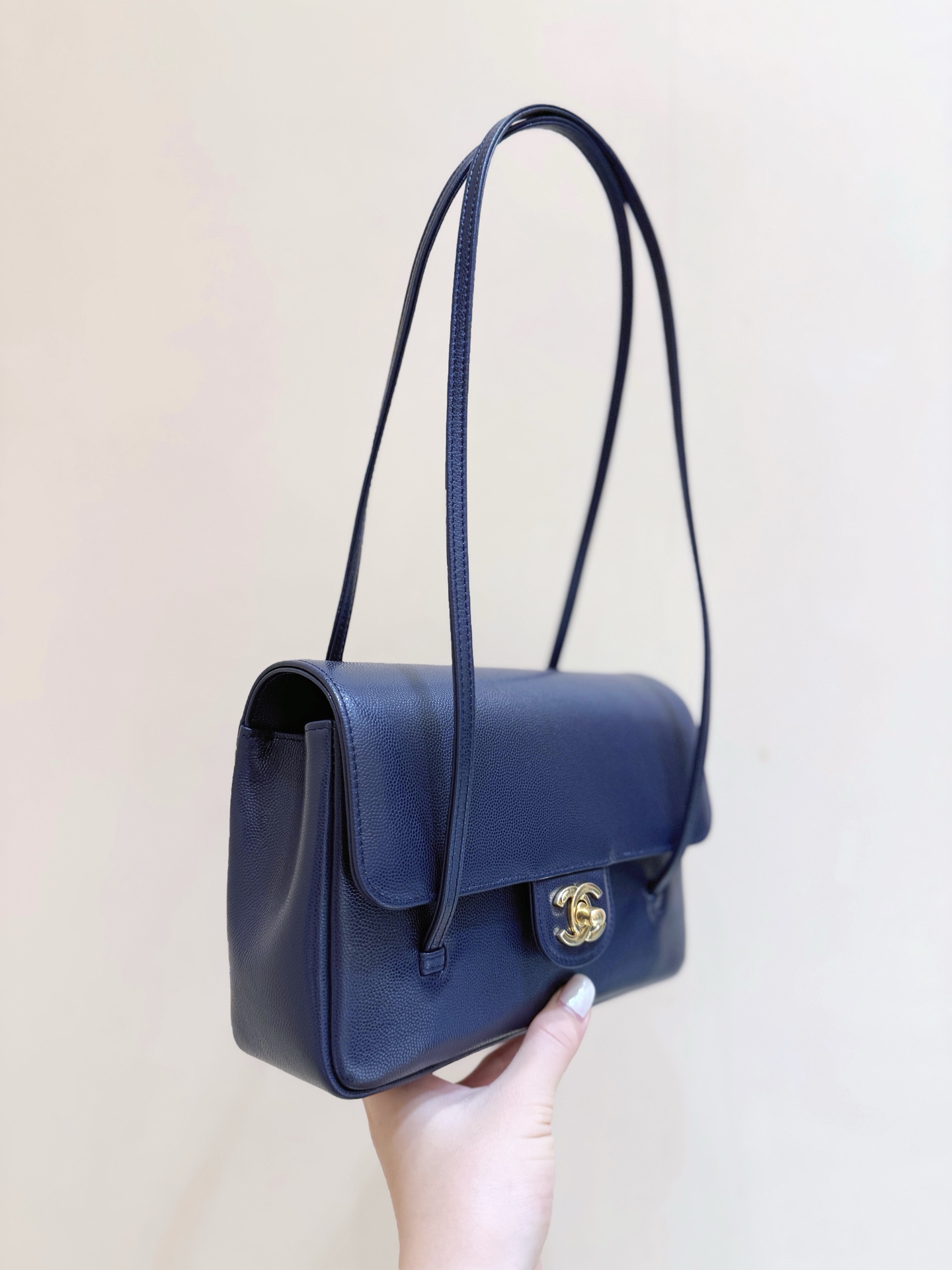 71914_black_5 Chanel Preppy Coco 26 Bag Black - chanel preppy coco dupe detail 4