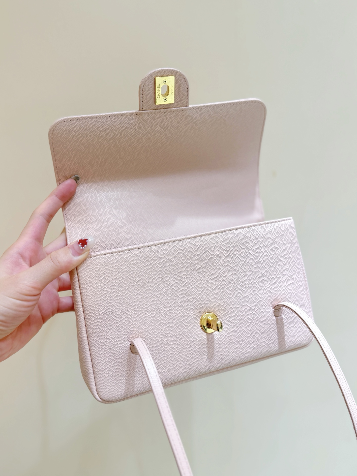 71918_pale-pink_6 Chanel Preppy Coco 26 Bag Pale Pink - fake chanel preppy detail 5