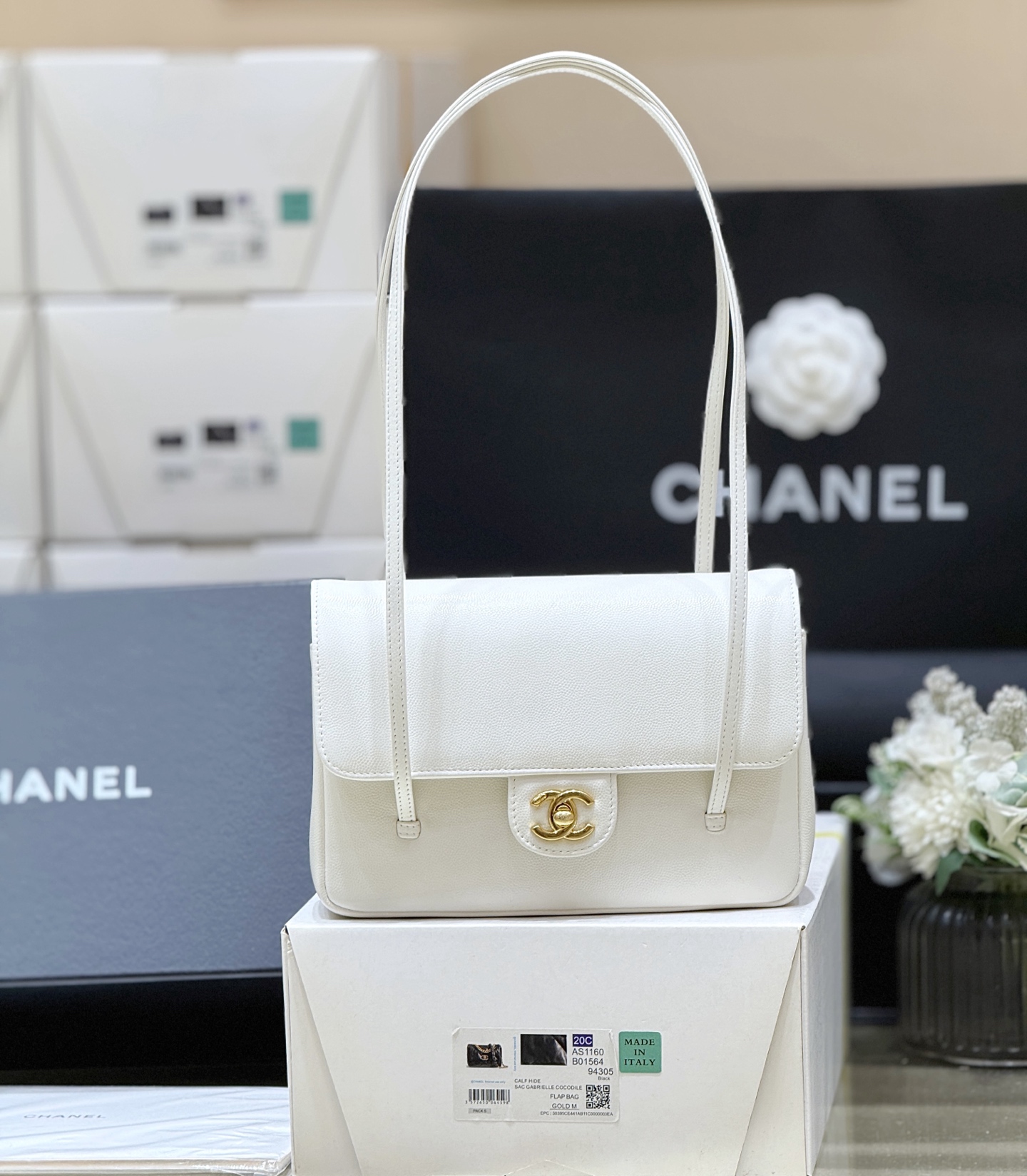 71919_white_7 Chanel Preppy Coco 26 Bag White - chanel preppy coco replica detail 6