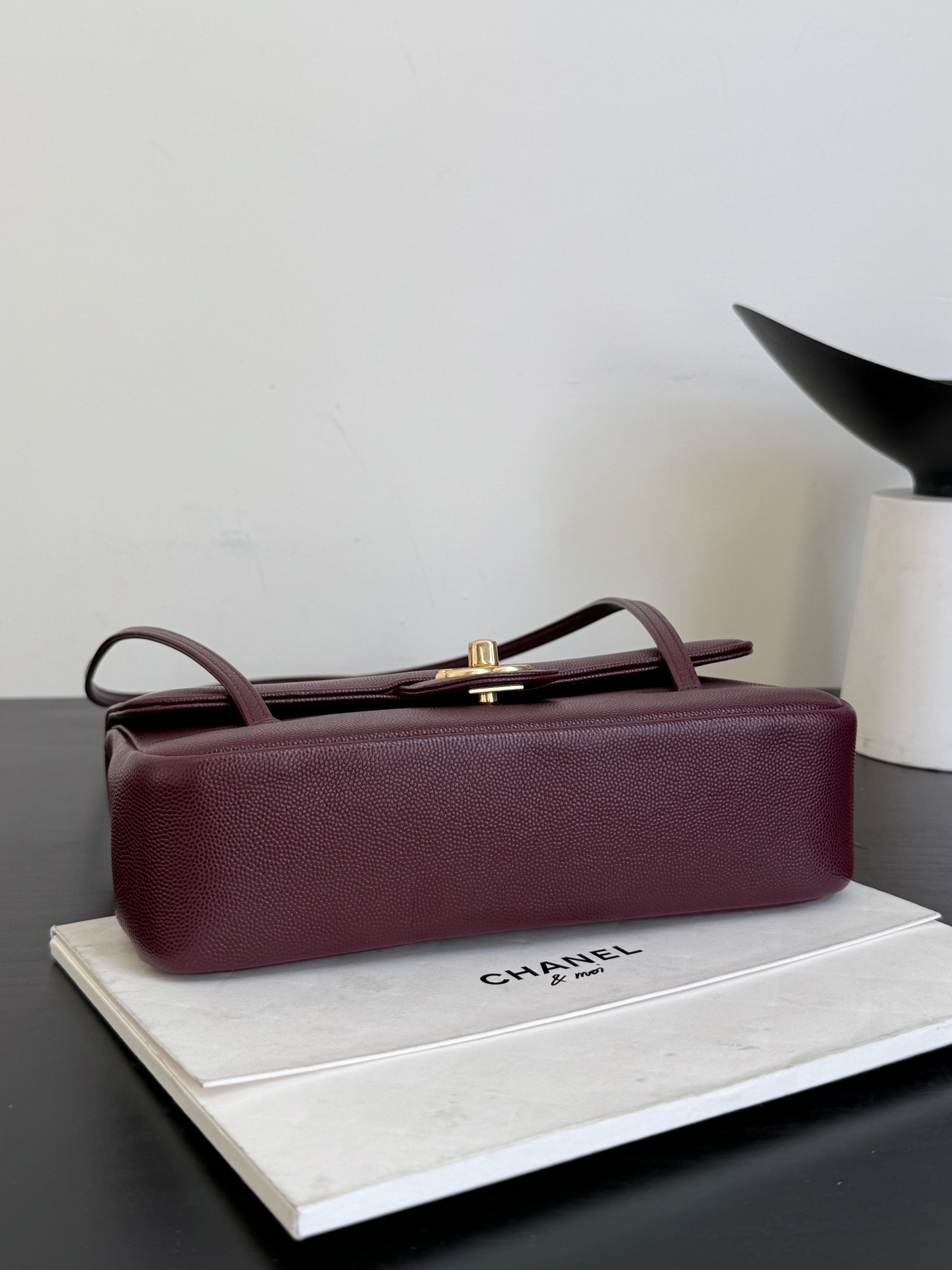 71923_barolo_5 Chanel Preppy Coco 26 Bag Barolo - chanel preppy coco 26 barolo dupe detail 4