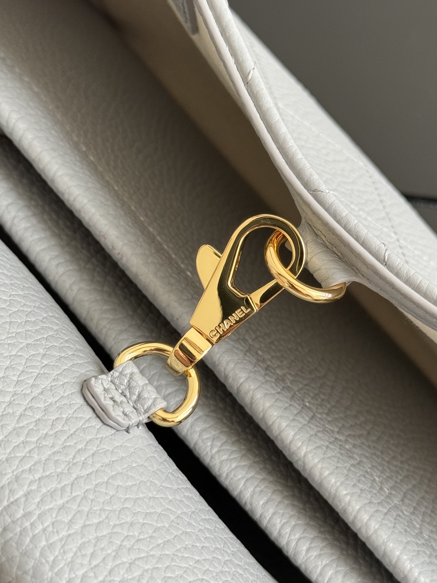 71987_elephant-grey_9 Chanel 26S East West Tote Elephant - chanel east west tote replica detail 8