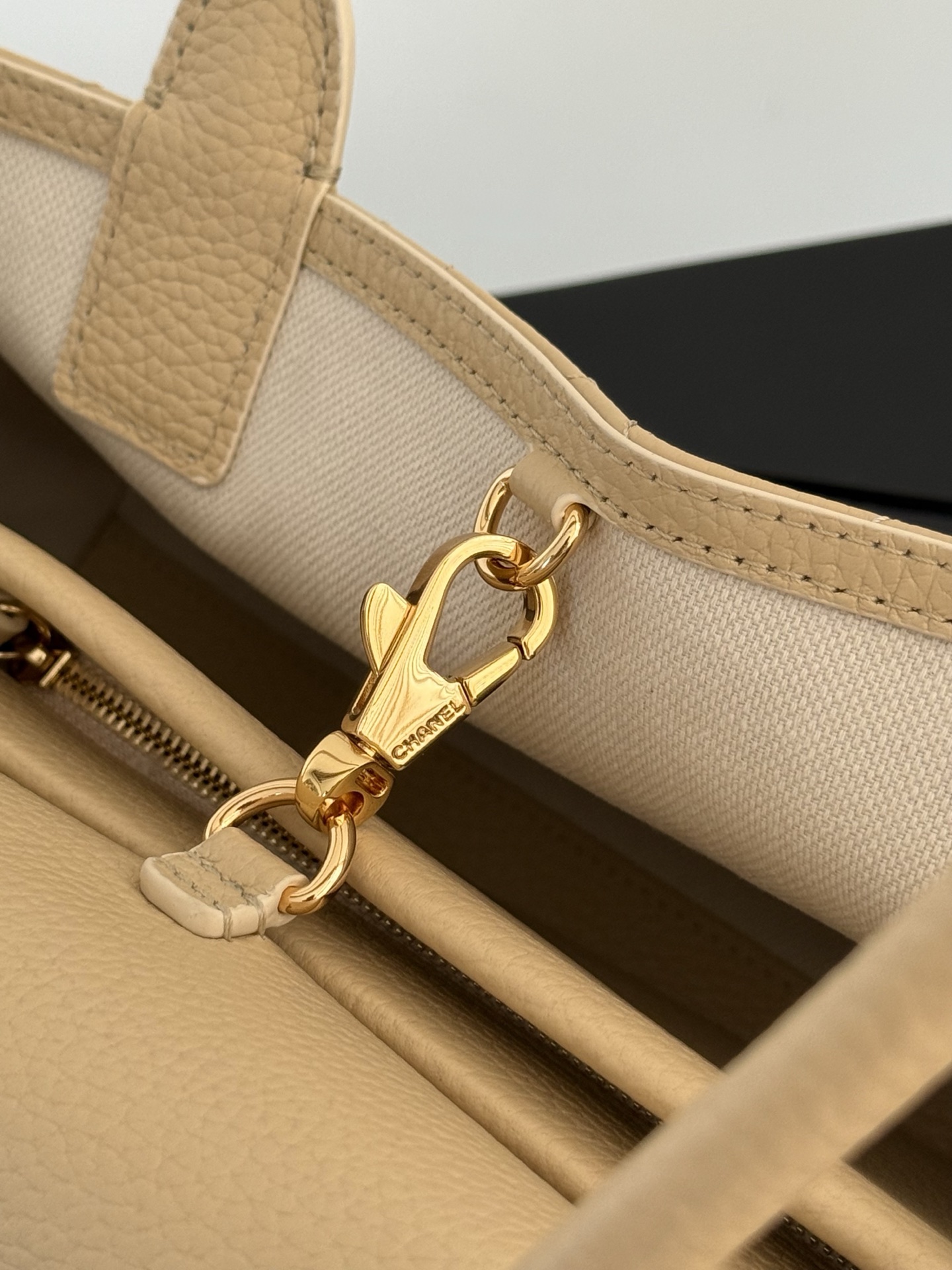 71988_pale-peach_2 Chanel 26S East West Tote Pale Peach - fake chanel east west detail 1