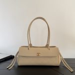 Chanel 26S East West Tote Pale Peach - fake chanel east west detail 7
