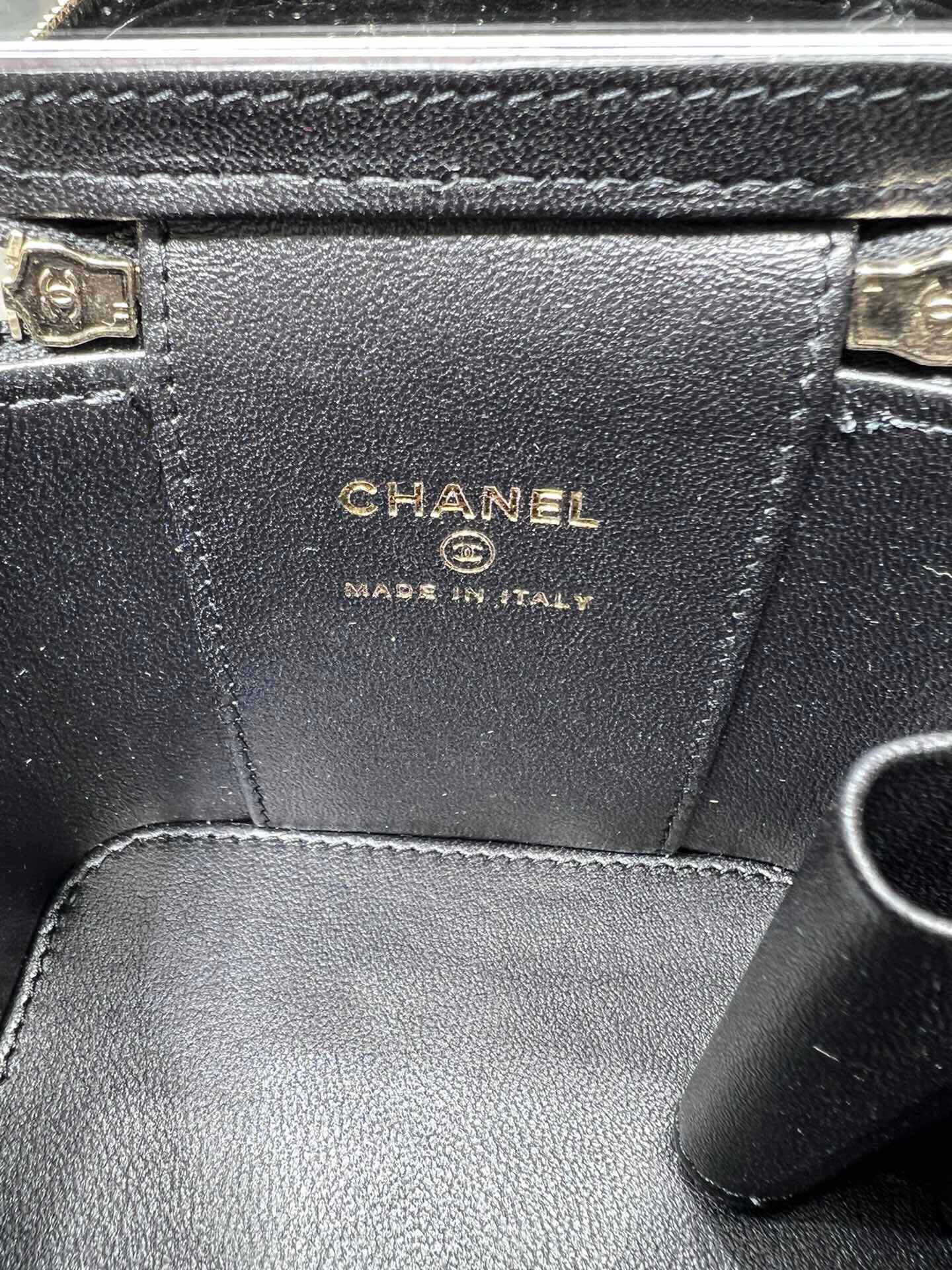72026_black_4 Chanel Mini Vanity Black - chanel vanity dupe detail 3