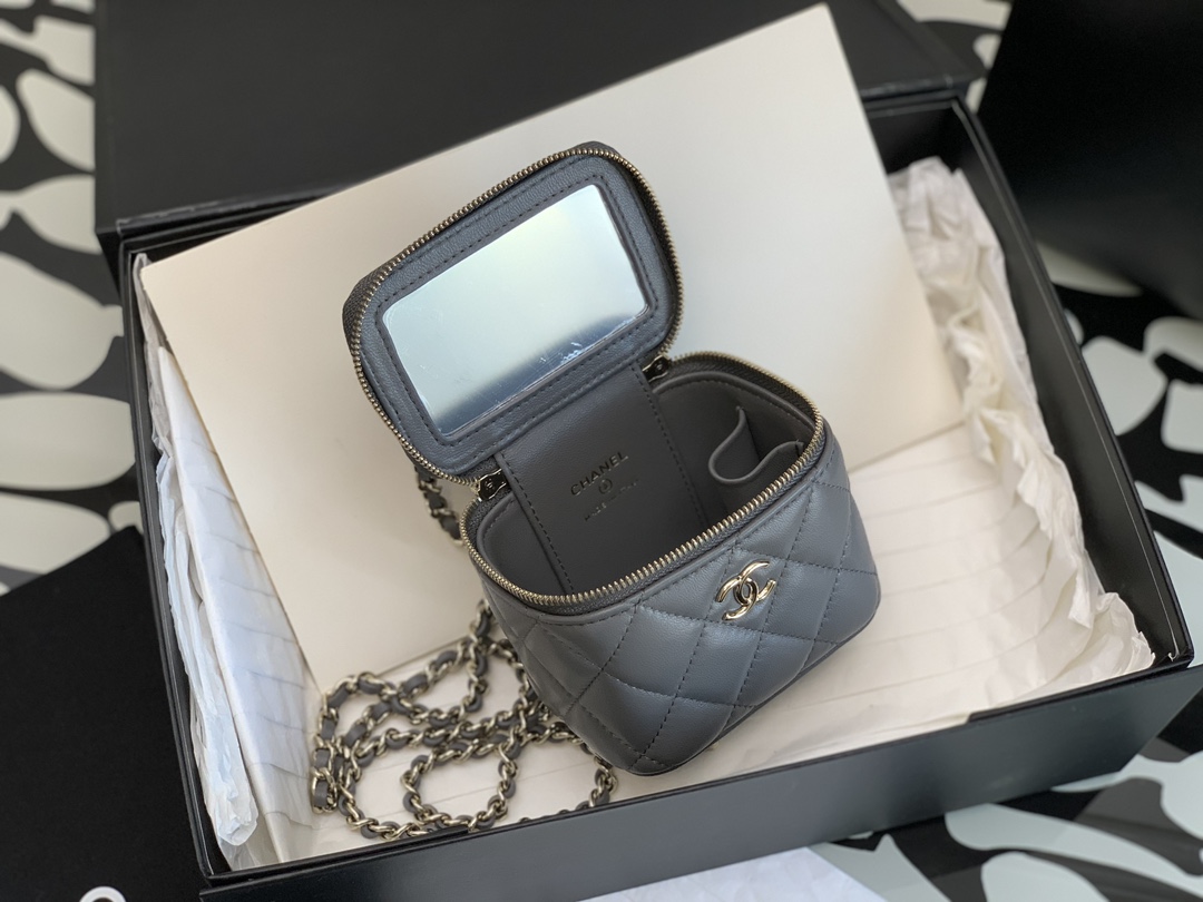 Chanel Mini Vanity Elephant - chanel vanity case replica detail 3