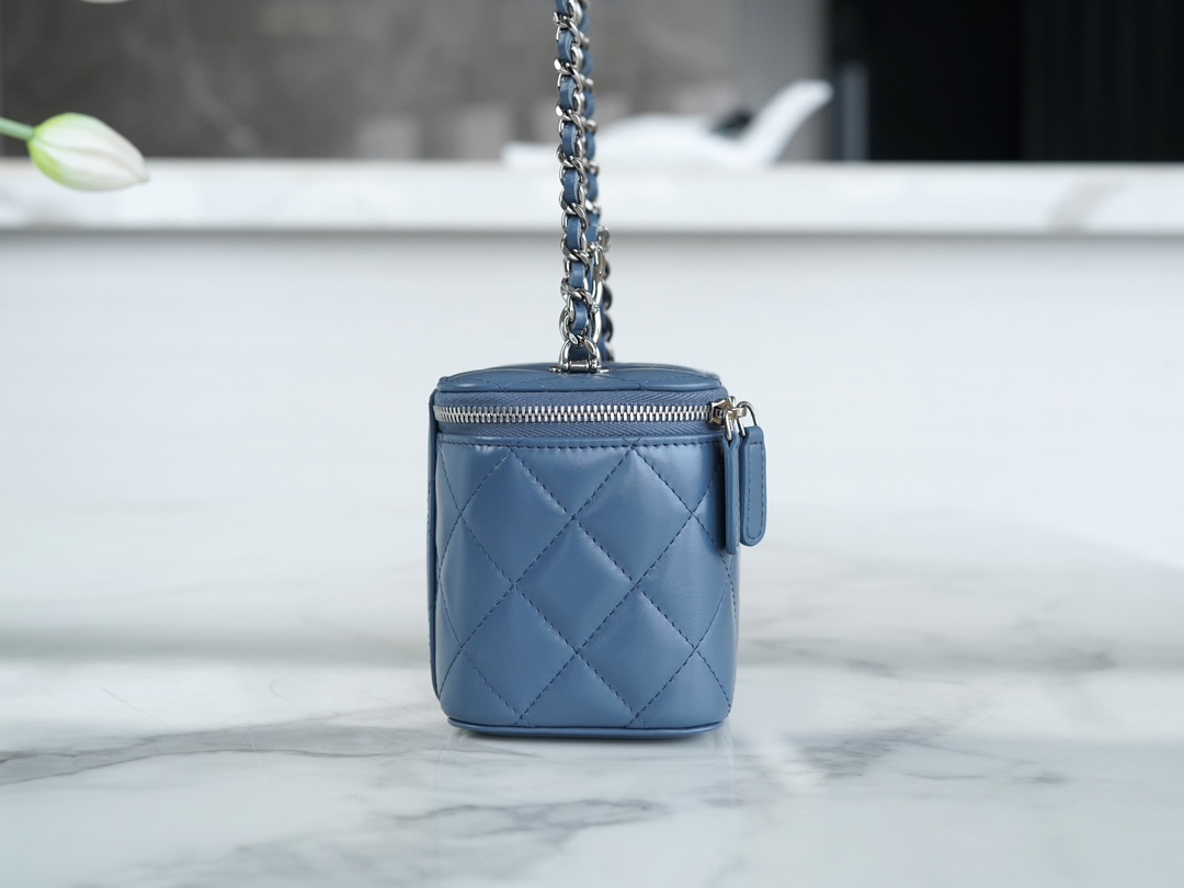 Chanel Vanity Metal Top Handle Cyan - chanel cyan vanity dupe detail 2