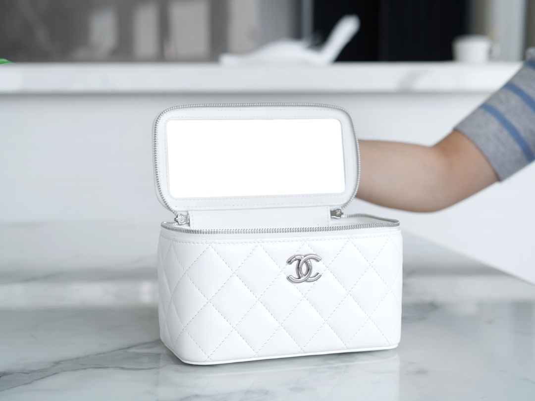 72070_white_2 Chanel Vanity Metal Top Handle White - chanel metal handle vanity replica detail 1