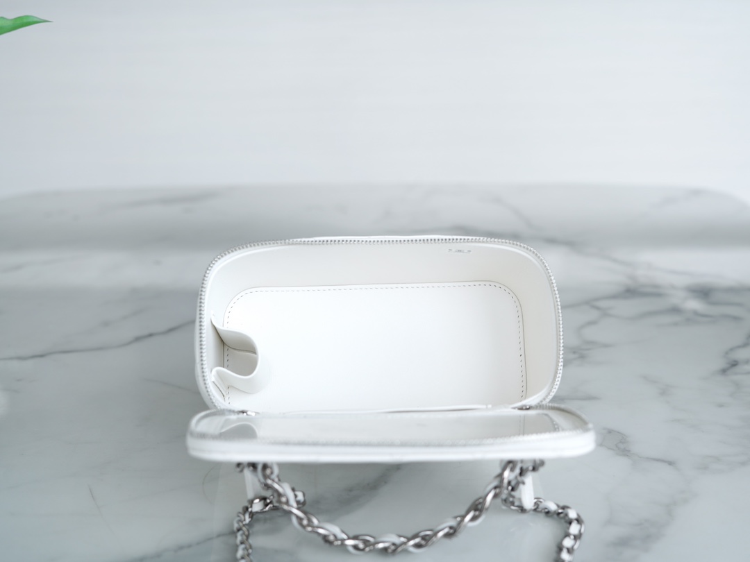 72070_white_3 Chanel Vanity Metal Top Handle White - chanel metal handle vanity replica detail 2