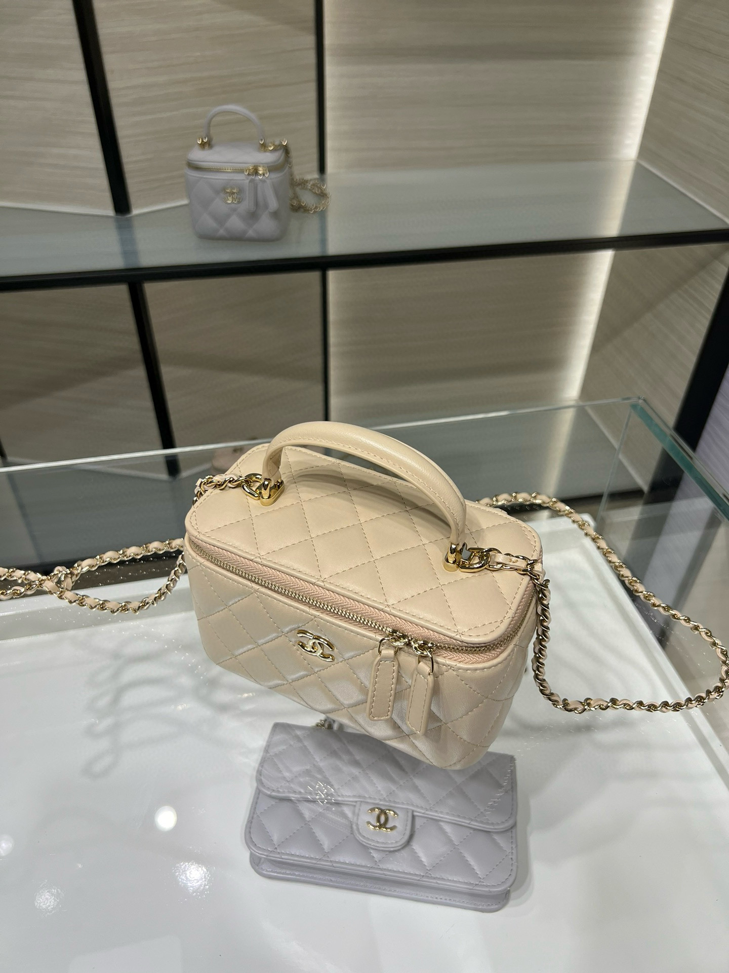 Chanel Long Vanity Top Handle Sandstone - chanel vanity top handle replica detail 1