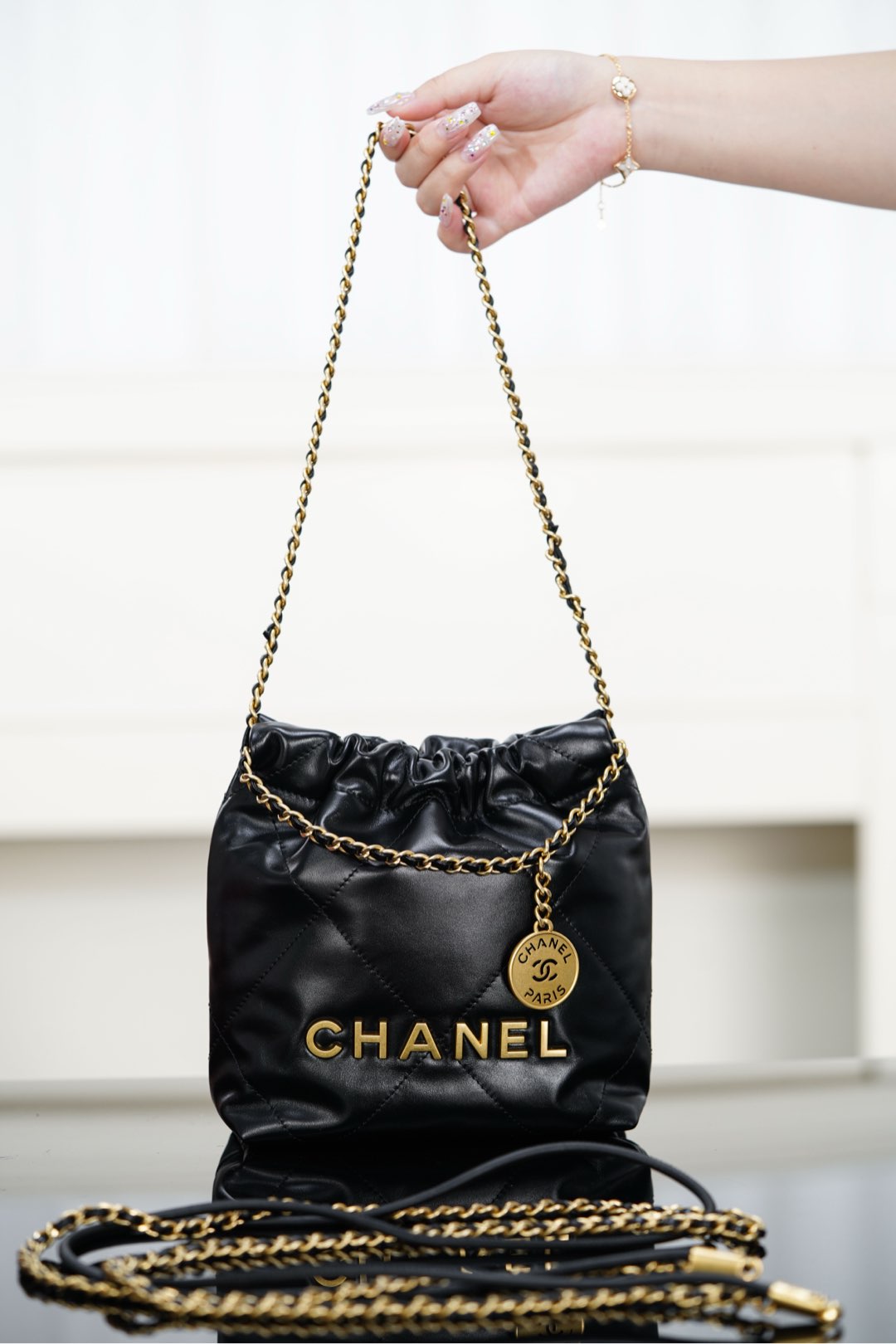 72144_black_3 Chanel 22 Mini Bag Black - chanel 22 mini black dupe detail 2