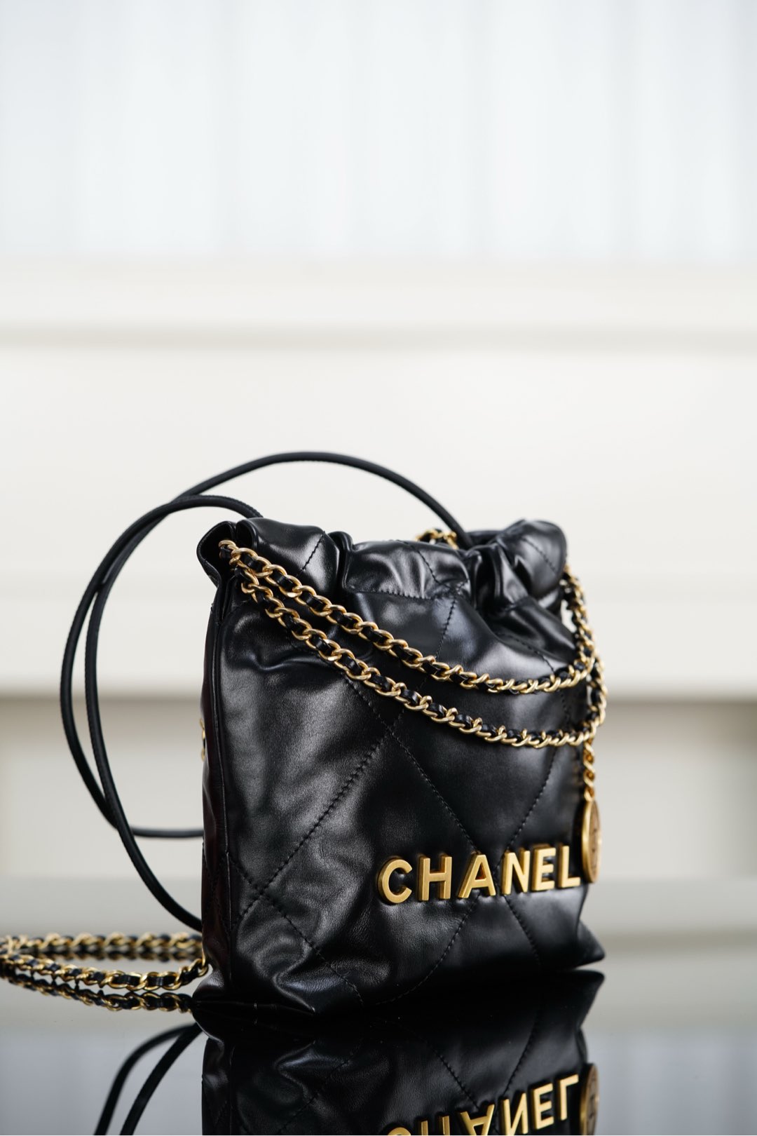 72144_black_5 Chanel 22 Mini Bag Black - chanel 22 mini black dupe detail 4