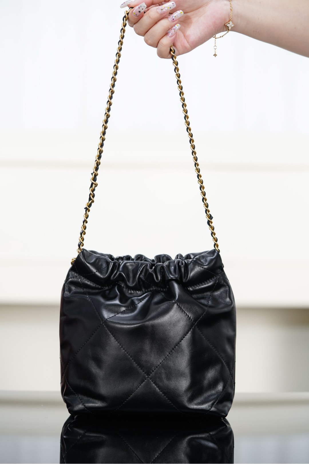 72144_black_8 Chanel 22 Mini Bag Black - chanel 22 mini black dupe detail 7