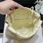72154_light-yellow_6 Chanel 22 Mini Bag Light Yellow - chanel 22 mini light-yellow dupe detail 5